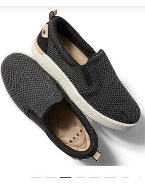 Reef Womens Slip-On Knit Sneaker in Black and Tan/ Size 6.5